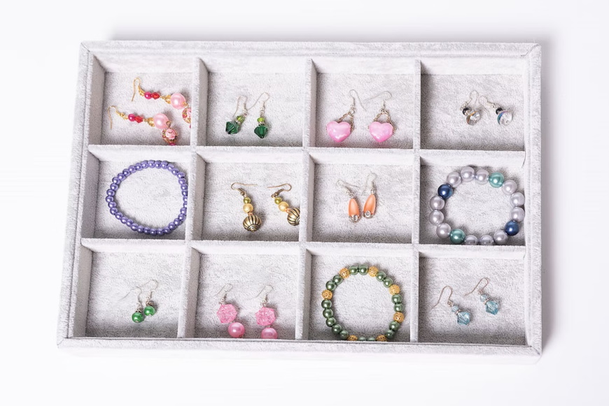 How to store jewellery